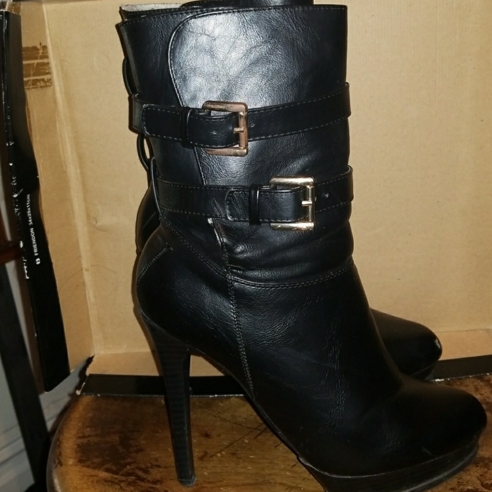 Gorgeous Black Beautiful Boots!